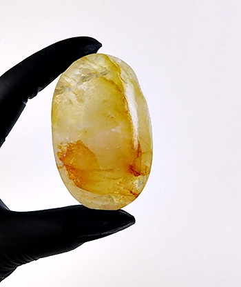 Hematoidal in Quartz Palm Stone