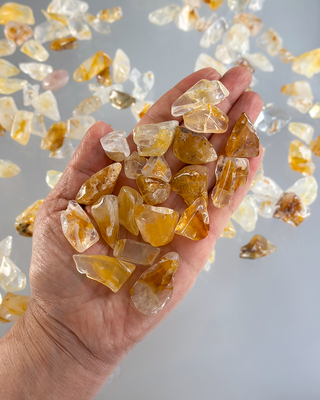 Hematoid Quartz Tumbled  160 Pack