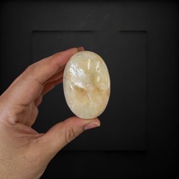 Stilbite Palm Stone