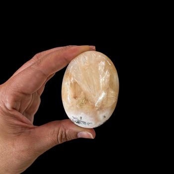 Stilbite Palm Stone