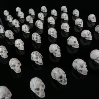 Howlite Skull- (Unit)