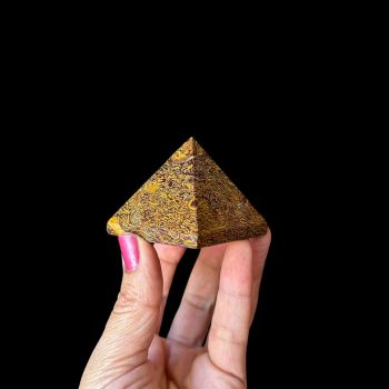 Miriam Stone, Pyramid