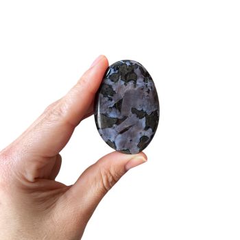 Indigo Gabbro Palm Stone