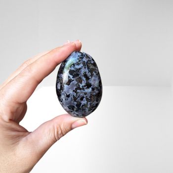 Indigo Gabbro Palm Stone